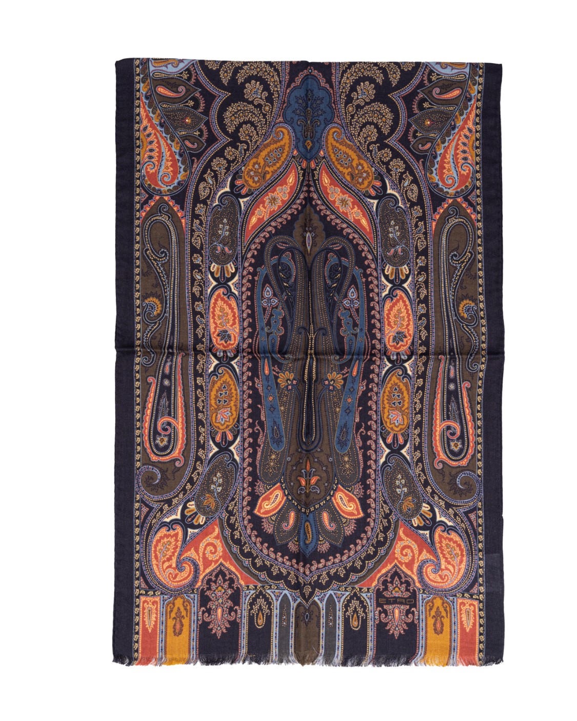 shop ETRO  Sciarpa: Etro sciarpa in cashmere e seta.
Decorata con una stampa Paisley. 
L'accessorio presenta bordi rifiniti con piccole frange.
Dimensioni: 45 x 140 cm.
Composizione: 70% cashmere, 30% seta.
Made in Italy.. WATA0005 AV260-X0810 number 8822676